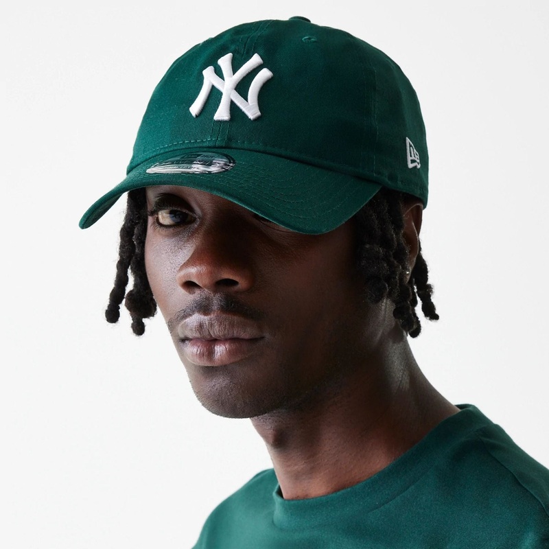 New York Yankees League Essential Dark Green 9TWENTY Adjustable Cap OSFM