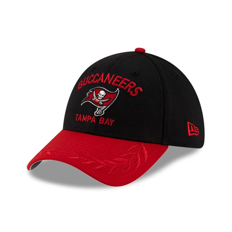 Tampa Bay Buccaneers NFL Draft 2025 Black 39THIRTY Stretch Fit Cap S-M