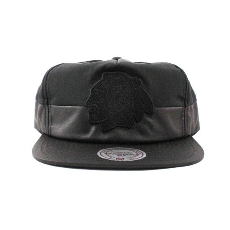 Chicago Blackhawks Mitchell & Ness Nylon Snapback Hat (Black on Black) One Size