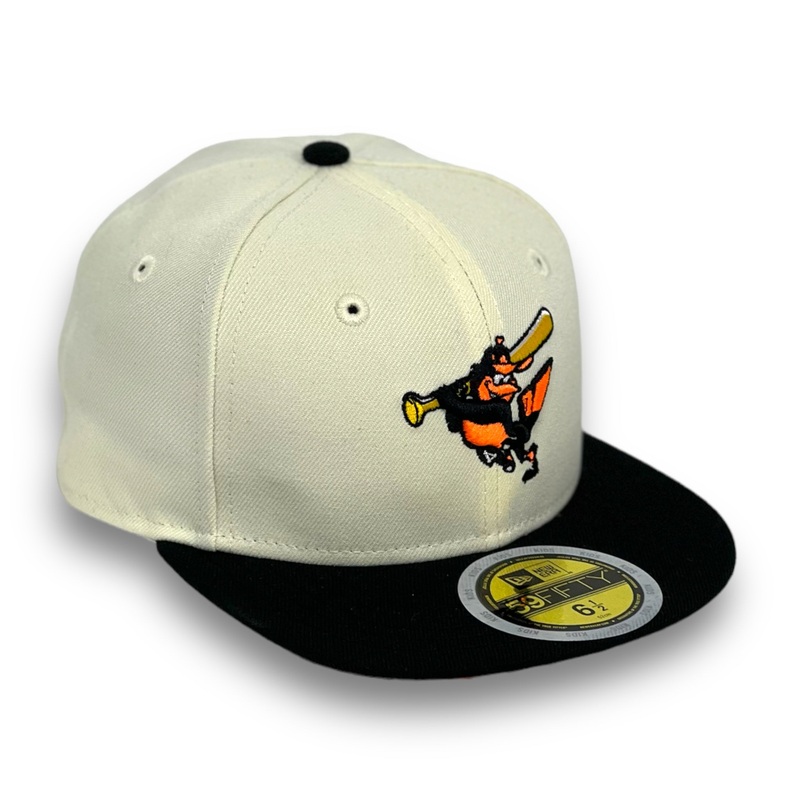 “KIDS” – BALTIMORE ORIOLES (OFF-WHITE) NEW ERA 59FIFTY FITTED (NEON ORANGE UNDER VISOR) 63/8