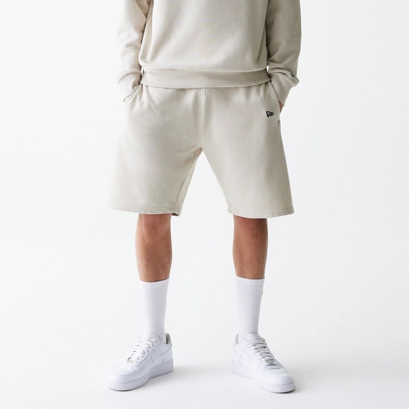 New Era Essential Cream Oversized Shorts XS