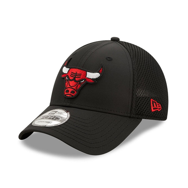 Chicago Bulls 9FORTY Team Arch Black Cap One Size