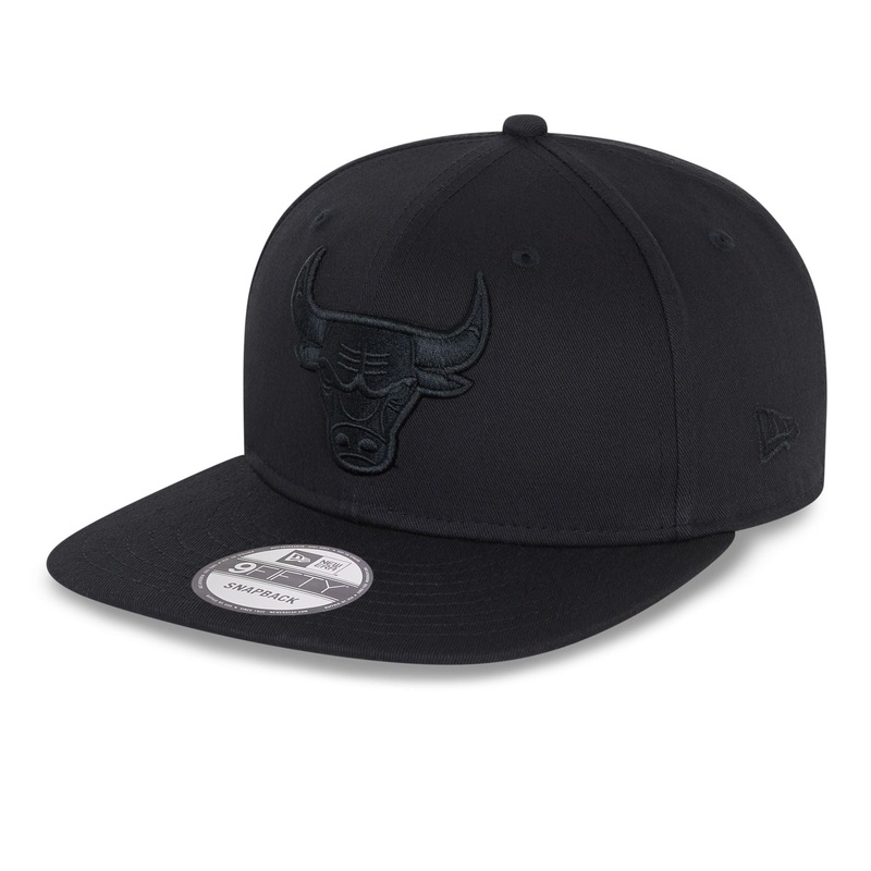 Chicago Bulls NBA Black On Black 9FIFTY Cap S-M