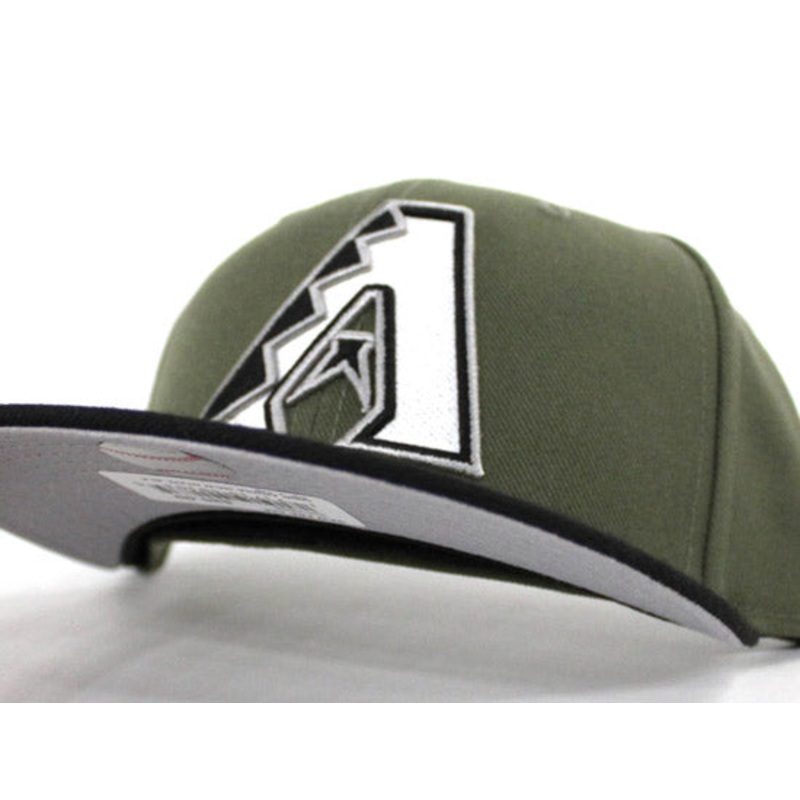 Arizona DiamondBacks New Era Fitted 59Fifty hat (Olive Black Gray Under Brim) 7 1/8