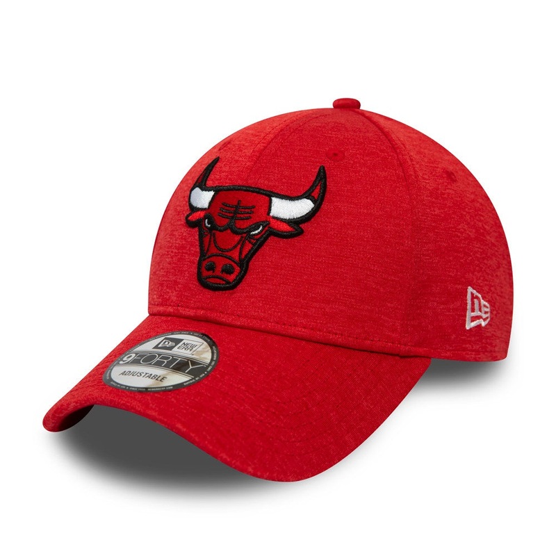 Chicago Bulls 9FORTY Shadow Tech Red Cap One Size