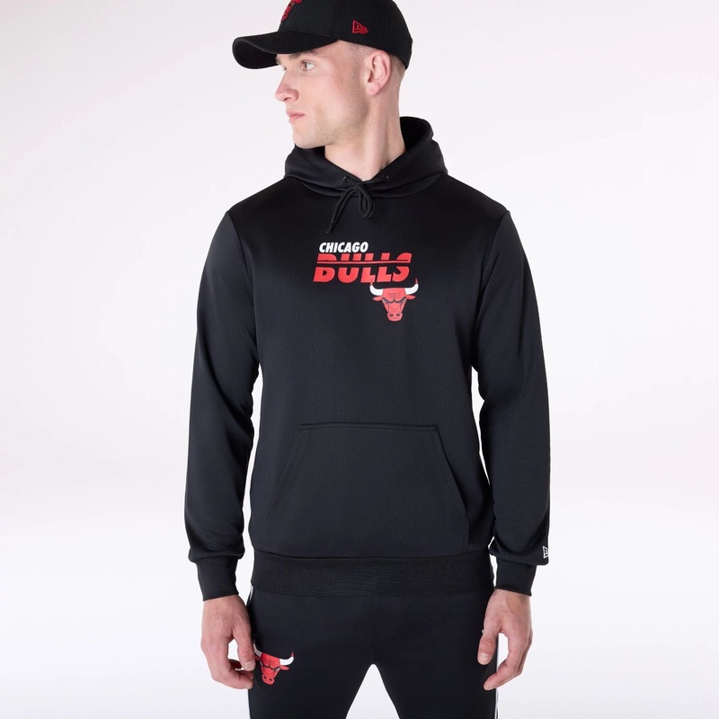 Chicago Bulls NBA Essentials Black Pullover Hoodie XS