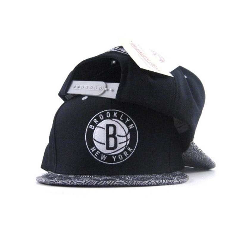 Brooklyn Nets  Mitchell & Ness Court Vision Snapback Hats NY97Z (Heavy Nylon Twill Visor) One Size