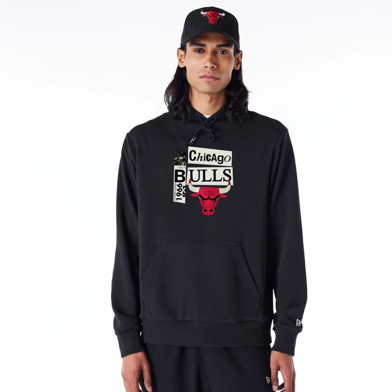 Chicago Bulls Newspaper Graphic Black Pullover Hoodie XS