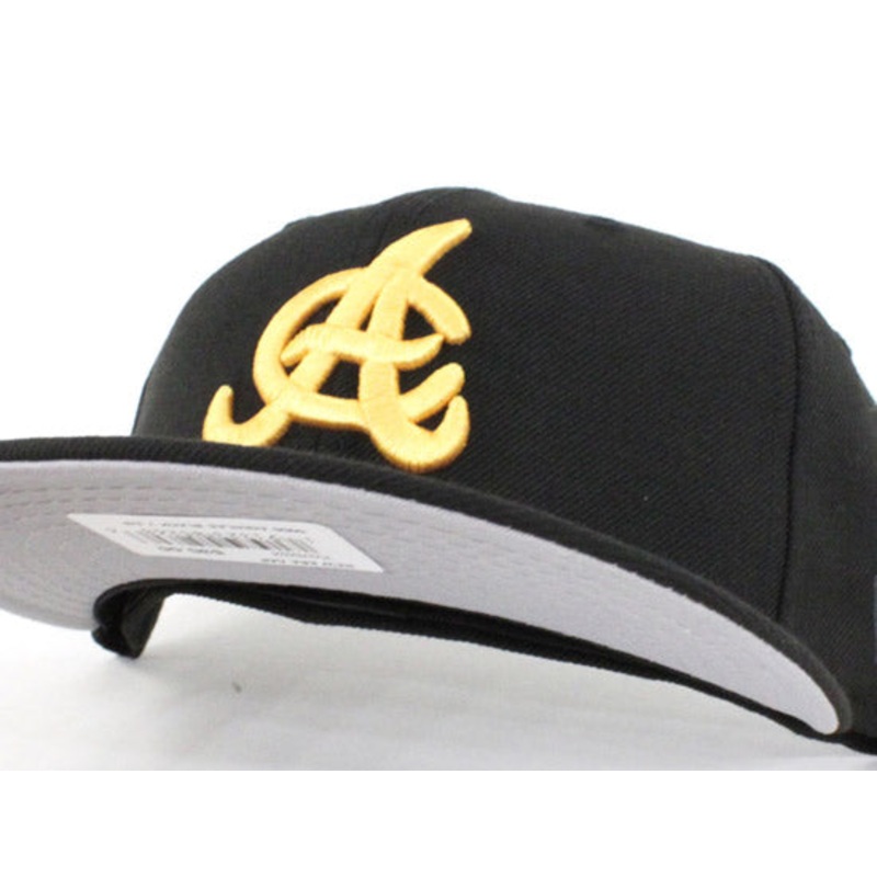 Aguilas Cibaenas Dominican Professional Baseball New Era 59Fifty Fitted Hat (Black Gray Under Brim) 7