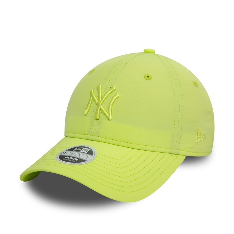 New York Yankees 9TWENTY Womens Nylon Pastel Green Cap One Size